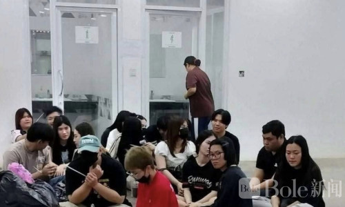 波贝突袭反诈窝点！大规模收网，约300人被当场控制