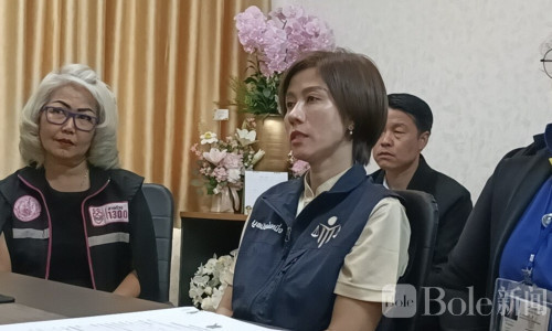 泰国少女紧急求助：母亲疑涉毒失控施暴，一家六口获救！