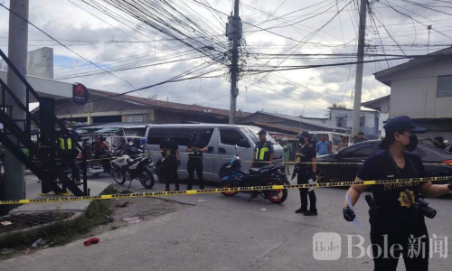 菲律宾街头突发枪杀案：男子路上遭摩托双人组当街爆头！