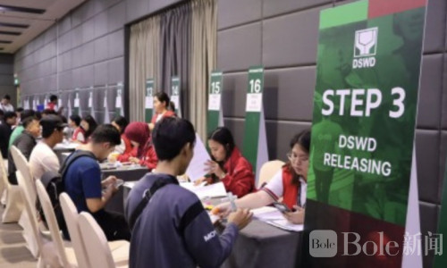 马尼拉超4.5万网约车司机获援助，每人领取5000比索