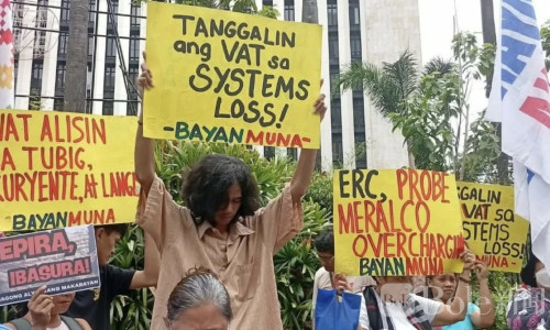 民众集体上街抗议电价暴涨！Meralco承诺降价降价提质