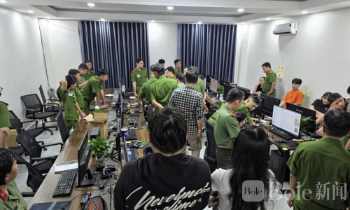 胡志明市警方突袭涉诈涉高利贷窝点，查获19名中越籍人员
