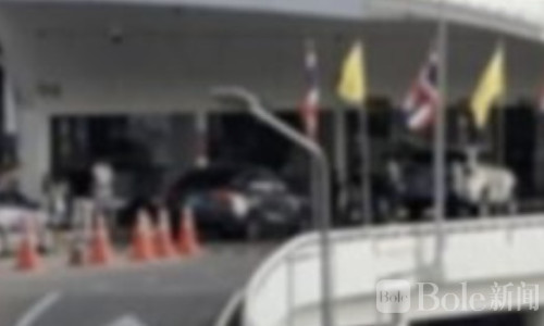 普吉机场否认收费快速通关传闻，调查拥堵问题