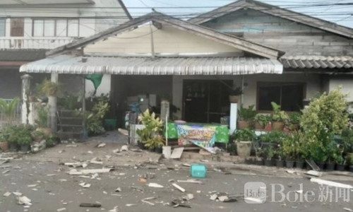 海面巨型龙卷风突然上岸！泰国学校警局屋顶被掀飞