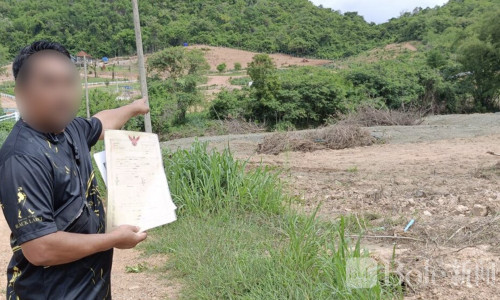 土地遭侵占近20莱！泰国农民维权多年，父母接连离世