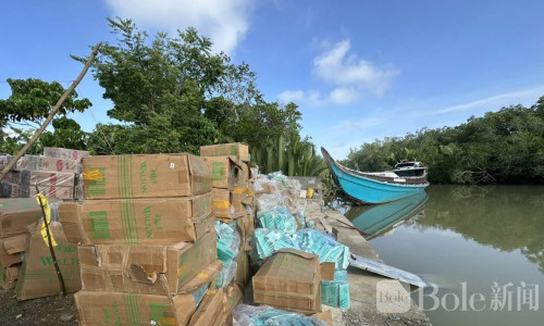 涉案超2250万！菲警方河边截获大批走私卷烟，8人落网