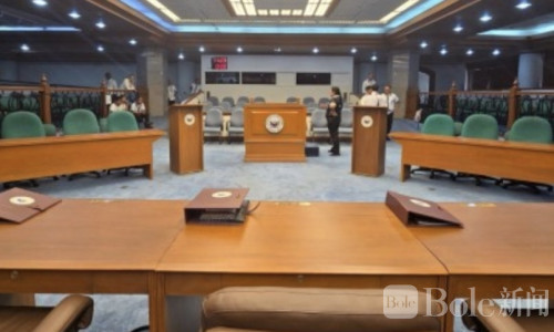 缺席弹劾庭审竟还能投票决定萨拉是否定罪？众议员痛批不公