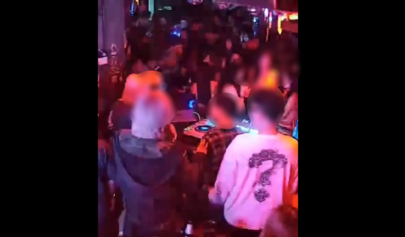 泰国夜店冲突曝光，男子动手打DJ还疑涉职务背景