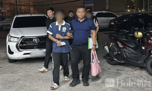 欠下30万毒资遭绑架毒打，泰国男子抢枪逃出公寓！