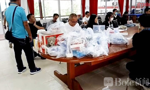 泰国查获黑牙科诊所！“假军医牙医”非法行医十余年落网