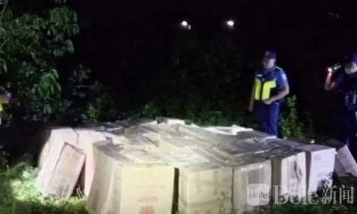 车队疑遇检查点集体掉头！2.1百万比索香烟当场被丢弃