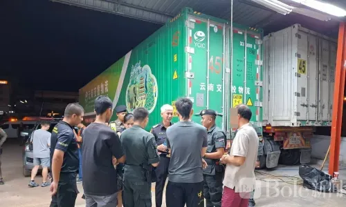 中国司机在泰国运榴莲被查！擅自偏离路线当场落网