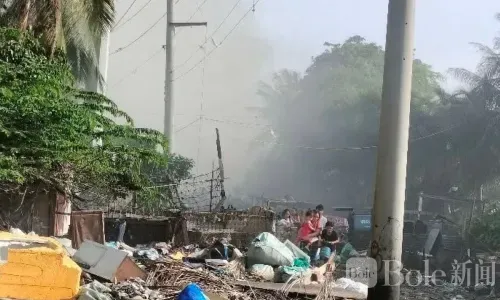 汤都区突发火灾！二级警报拉响，多辆消防车紧急驰援