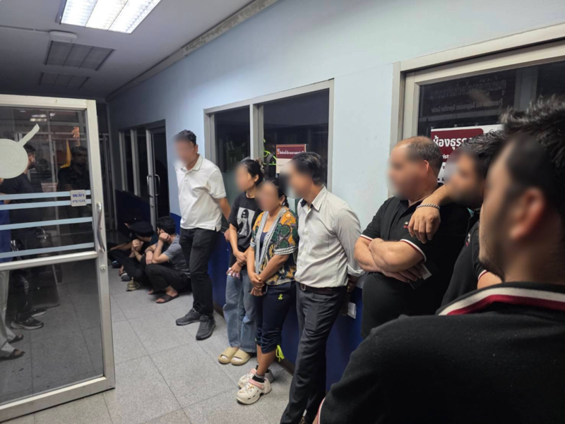 曼谷商场突袭，35名外国人含中国人非法务工被捕！