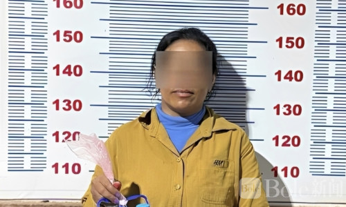 柬埔寨女子疑撞见丈夫出轨泼汽油纵火被捕，两人重伤