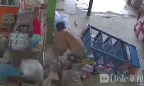 唱歌追求遭拒后暴怒！泰国男子疯狂砸店现场曝光